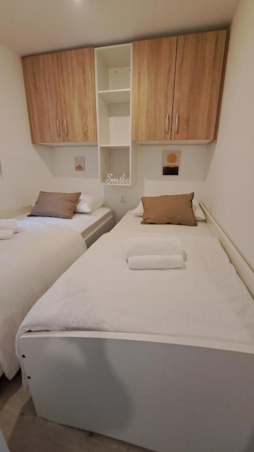 Premium Mobile Home Maslina - Oaza Mira Drage Eksteriør billede